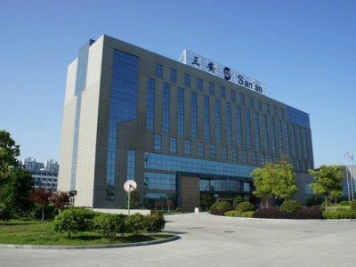 The Most Practical Connecting Component: Songjiang Company’s Braided Flexible Connectors Contribute to the Bright Future of Anhui San’an Optoelectronics